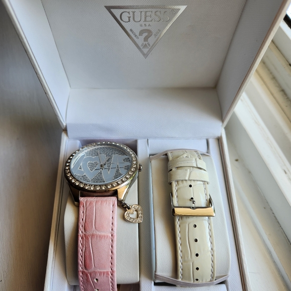 Guess U95140L1 Pink 'LOVE' Embellished Crystal Watch - Picture 2 of 6